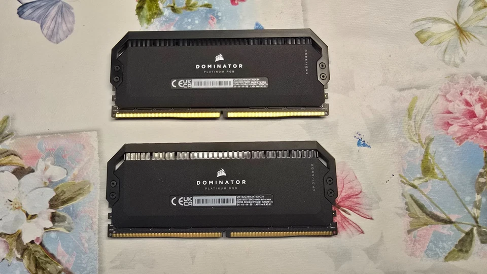 64 GB CORSAIR DOMINATOR PLATINUM RGB DDR5 7.200 MHz C34 (4 x 16 GB) - Bild 4 von 4