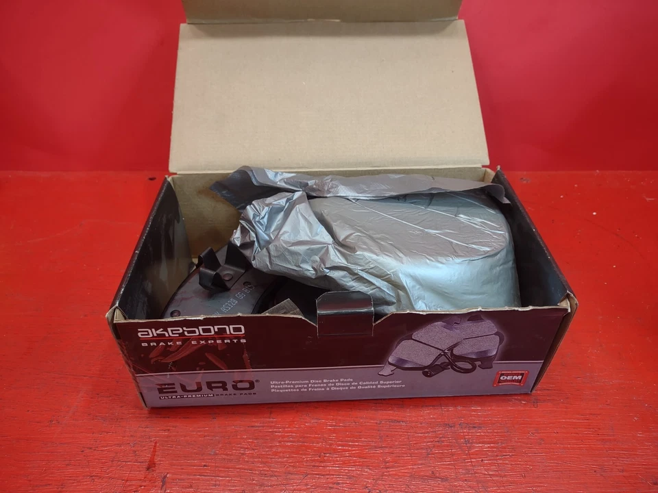 Pastillas de freno Akebono EUR1107 para VW Beetle 2005-2019 selecto, Golf, Jetta, CC, A3 Foto 4 de 4