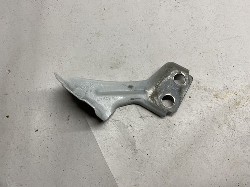 2019 VW JETTA Mk7 Vorderer Rechter Kotflügel Halterung Unterstützung A809471