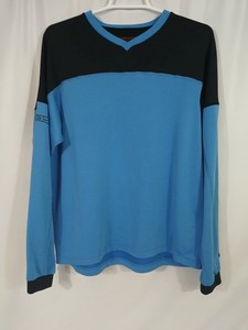 nike long sleeve v neck