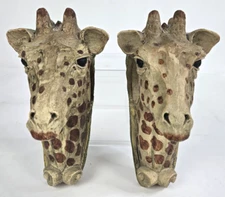 Set of 2 Giraffe Drapery Brackets Rod Holders by Telle M. Stein 2001 Stone Bunny