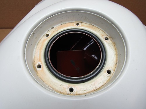 BMW R1150GS Adventure 2005 41,869 miles petrol fuel tank #dented# (7391) - Picture 13 of 16