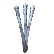 3 Antique 1900 Sterling Silver Butter Knives - Sheffield - Henry Williamson (10)