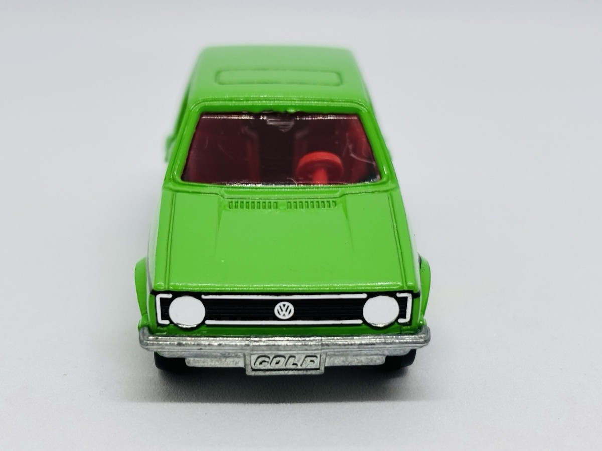 Tomica Tomy F5-2-6 Volkswagen Golf GLE - Black Grille - Loose