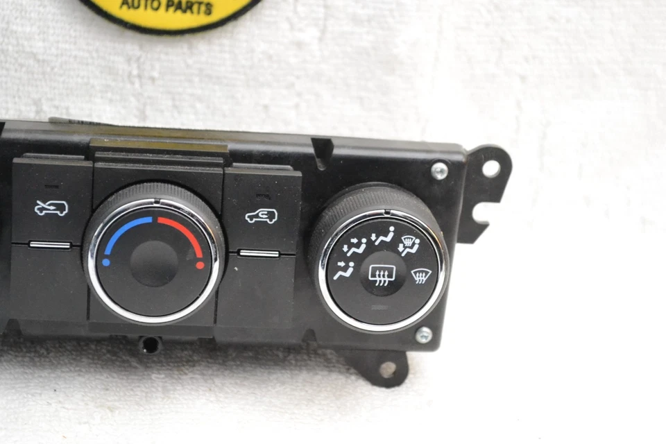 Unidad de interruptor de control climático Saturn Vue 2008-2010 calentador aire acondicionado temperatura HVAC fabricante de equipos originales Foto 2 de 4