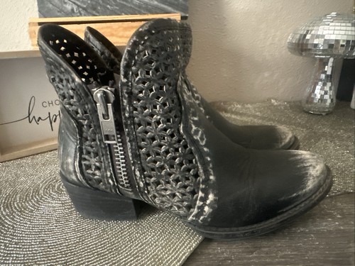 Circle G schwarz abgenutzt perforiertes Leder Reißverschluss Western Stiefeletten 8 EUC-NEUWERTIG - Bild 13 von 20