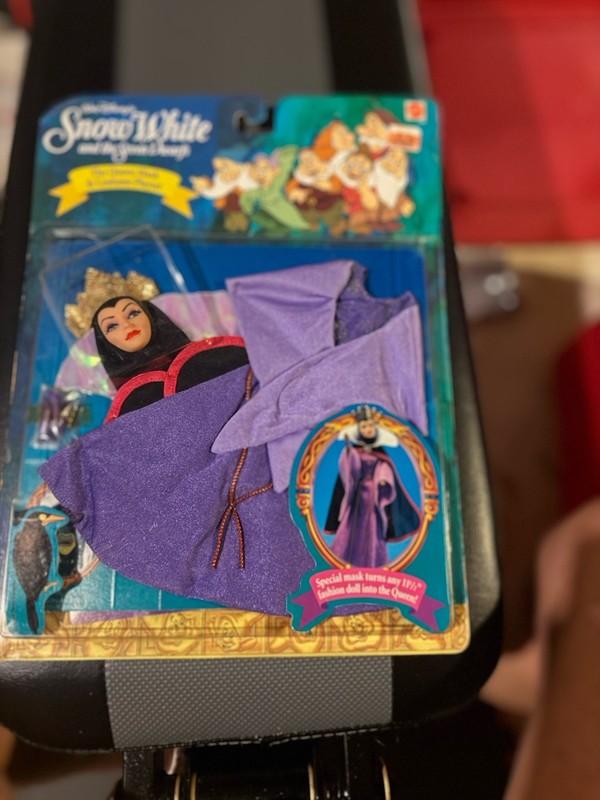 Mattel - DISNEY - Snow White - Evil Queen Fashion with Mask - #7784 - 1992