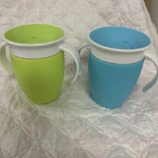 Munchkin Lot of 2 Mircle 360 Sippy Cups with Handles 1) Blue / 1) Green BPA Free