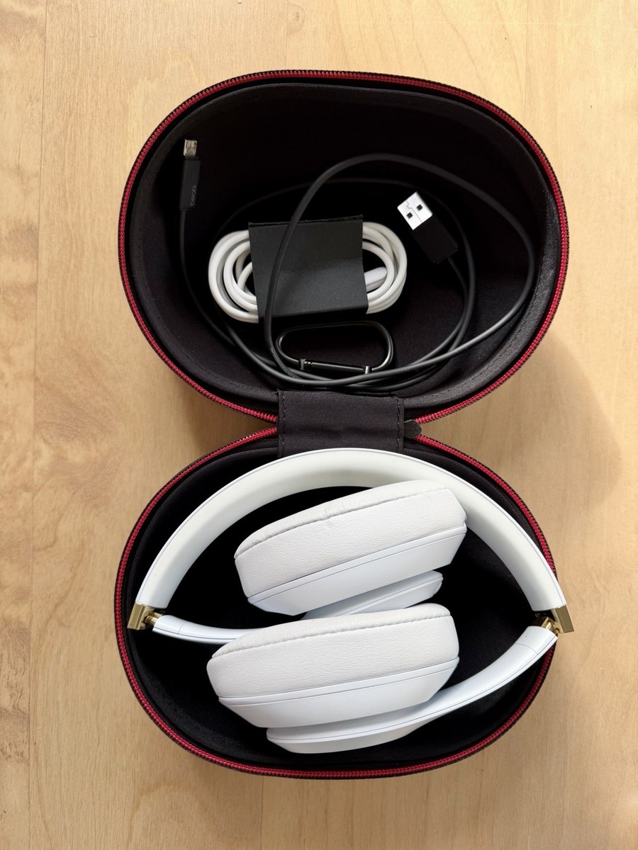 Beats Studio3 Wireless Headphones (A1914) –Beats by Dr. Dre Over