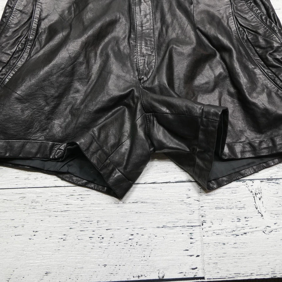 Винтажные металлические шорты размер средний черная кожа высокая талия подпоясанный плиссированные 80-х - Изображение 2 из 4