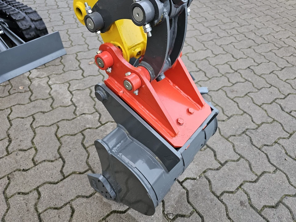 HYTEC F800 Minibagger - Diesel - MS01 - Schaufelpaket - Bild 4 von 4