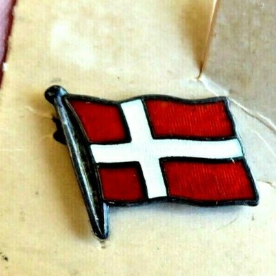 VINTAGE PINBACK DANISH FLAG DENMARK ENAMEL