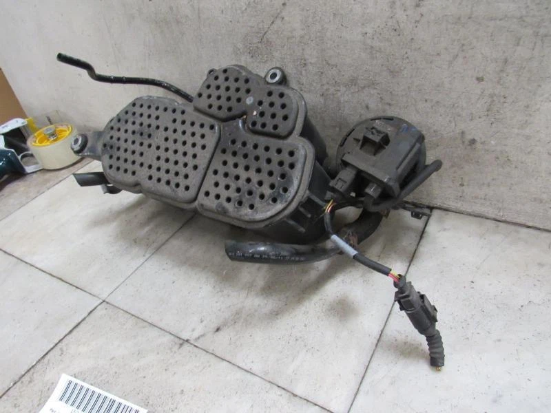 08 09 10 11 12 13 14 15 16 17 AUDI A5 Evaporator Canister OEM - Image 4 of 4