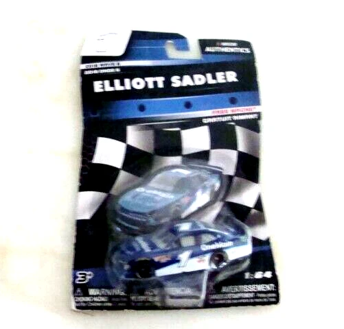 Автомобиль ELLIOTT SADLER NO1 One Main Chevrolet 2018 Wave 6 Nascar масштаб 1:64 - Изображение 2 из 4