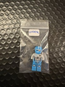LEGO Azure Robot Sidekick 70709 70700 Galaxy Squad Space Minifigure Figure