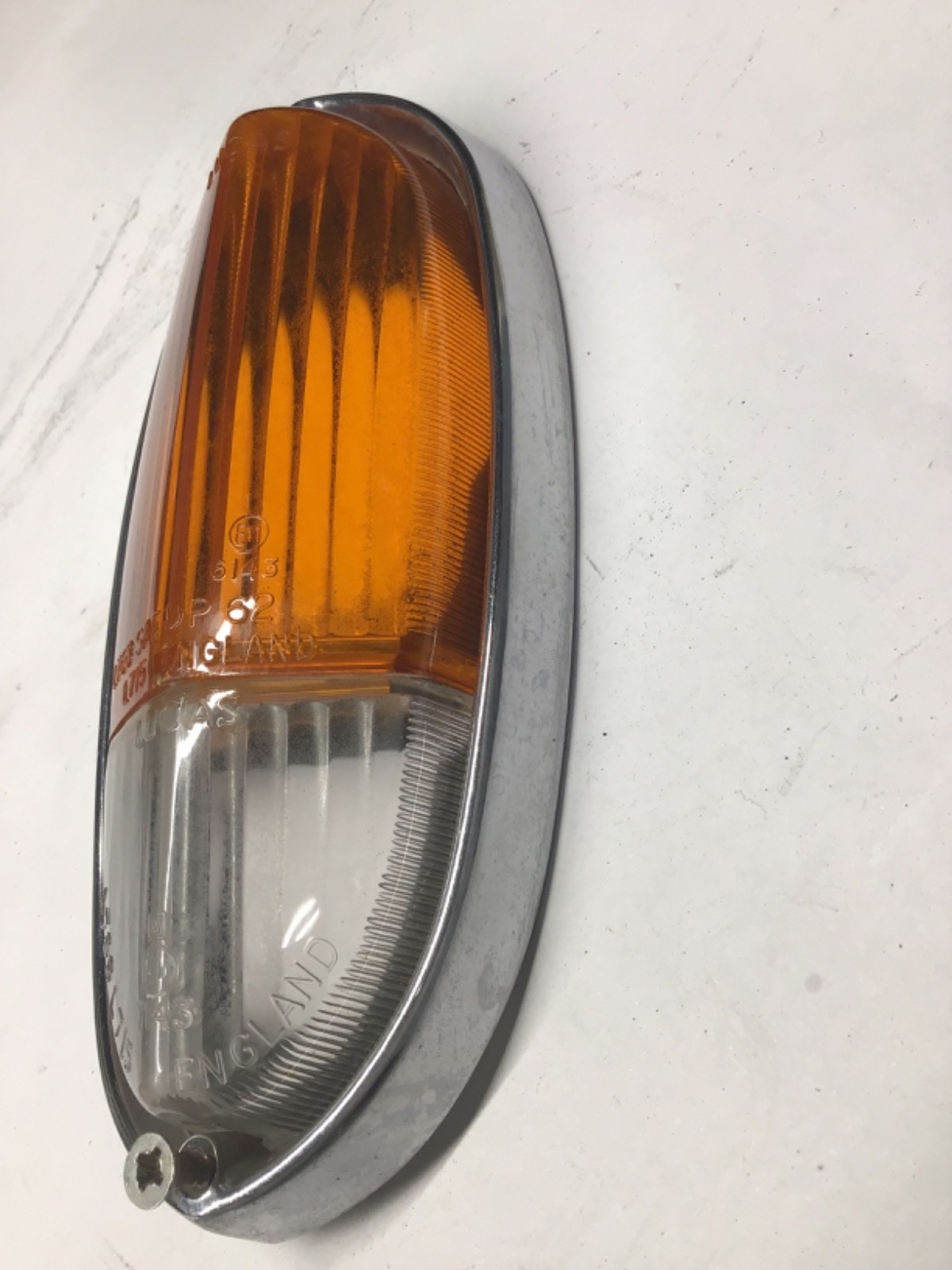 A 1978 Wraith 1965-1980 Rolls Royce Silver Shadow Front Left Turn Signal Light