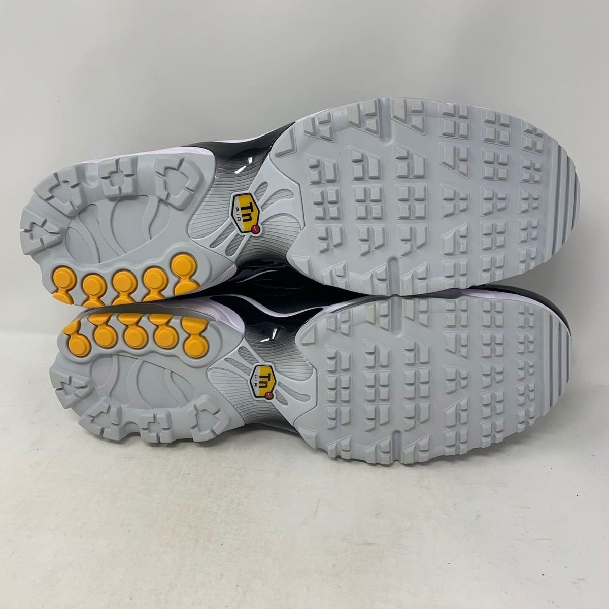 NEW Nike Air Max Plus Panda Black Golf Shoes Mens Size 13 FZ4150-001 Nike Air Max Plus Golf Black Leather Men main image 2