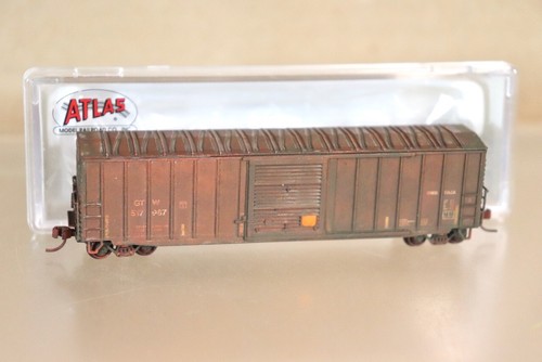 ATLAS 50 001 290 N WEATHERED CANADIAN NATIONAL 50' RIB SIDED BOX CAR 517987 on | Zustand: Used