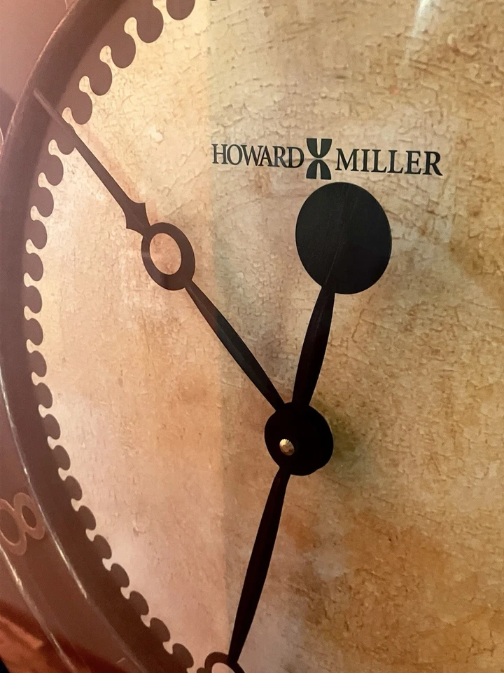 625-462 RELOJ DE PARED CHADWICK 25.5" HOWARD MILLER EN ACABADO LATÓN ANTIGUO 625462 Foto 3 de 4