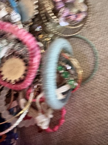 5.0 Pounds Bag Of Craft Lot Jewelry Some Wearable Bracelet And More - Picture 7 of 17