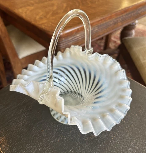 Fenton White Opalescent Twist Spiral Ruffled Edge Handle Basket