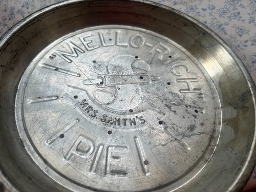 You Choose! Mrs. Smith's Mello-Rich Pie 9.5" Tin Pan Plate Advertising Embossed - Picture 5 of 12