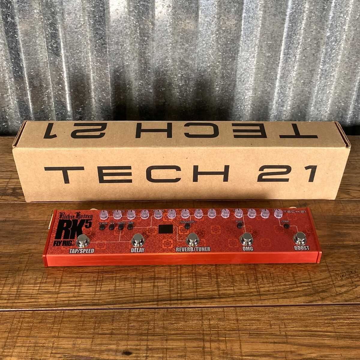 Tech 21 NYC Fly Rig Richie Kotzen RK5 v2 Guitar Preamp Tech 21 NYC Fly Rig Richie Kotzen RK5 v2 Guitar Preamp