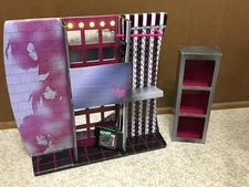 Barbie My Scene I Love Shopping Fashion Mall Store Backdrop Display Furniture