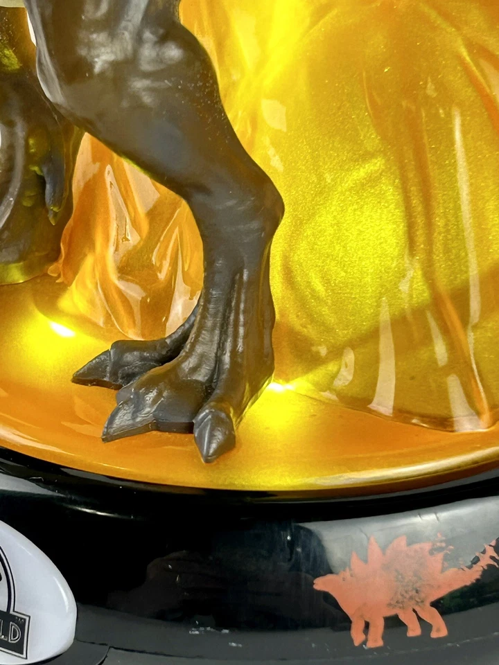 Jurassic World Park Dinosaur T Rex Night Light Volcano 2018 usado en excelente estado funciona Foto 2 de 4