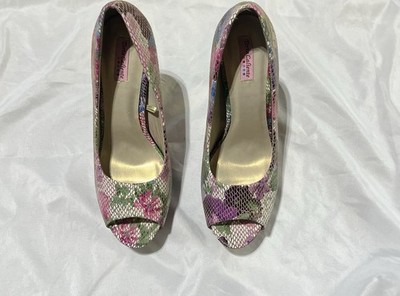 Torta Caliente Heels