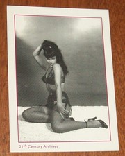 1995 21st Century Archives Bettie Page in Black Lace Card-8
