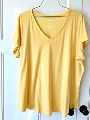 TORRID Size 5 Classic Fit Yellow Tee Shirt - Worn 1 Time - NICE T-Shirt! FRESHIP