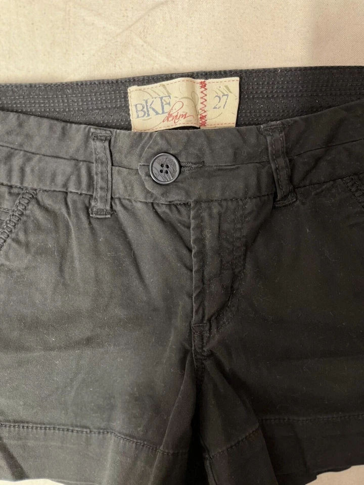 Pantalones Cortos Hebilla BKE Mamá Para Mujer Talla 27 Negros Elastizados Tiro Bajo Bolsillos Lavados Oscuros Foto 3 de 4