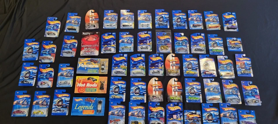 Matchbox Hot Wheels Die-cast Cars HUGE LOT (57 CARS) - Image 2 of 4
