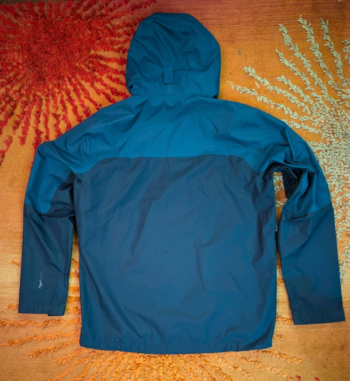 REI Co-Op Peak 2.5L Rain Jacket W/Pit Zips Full Zip Hooded Men’s MED - product detail image 11