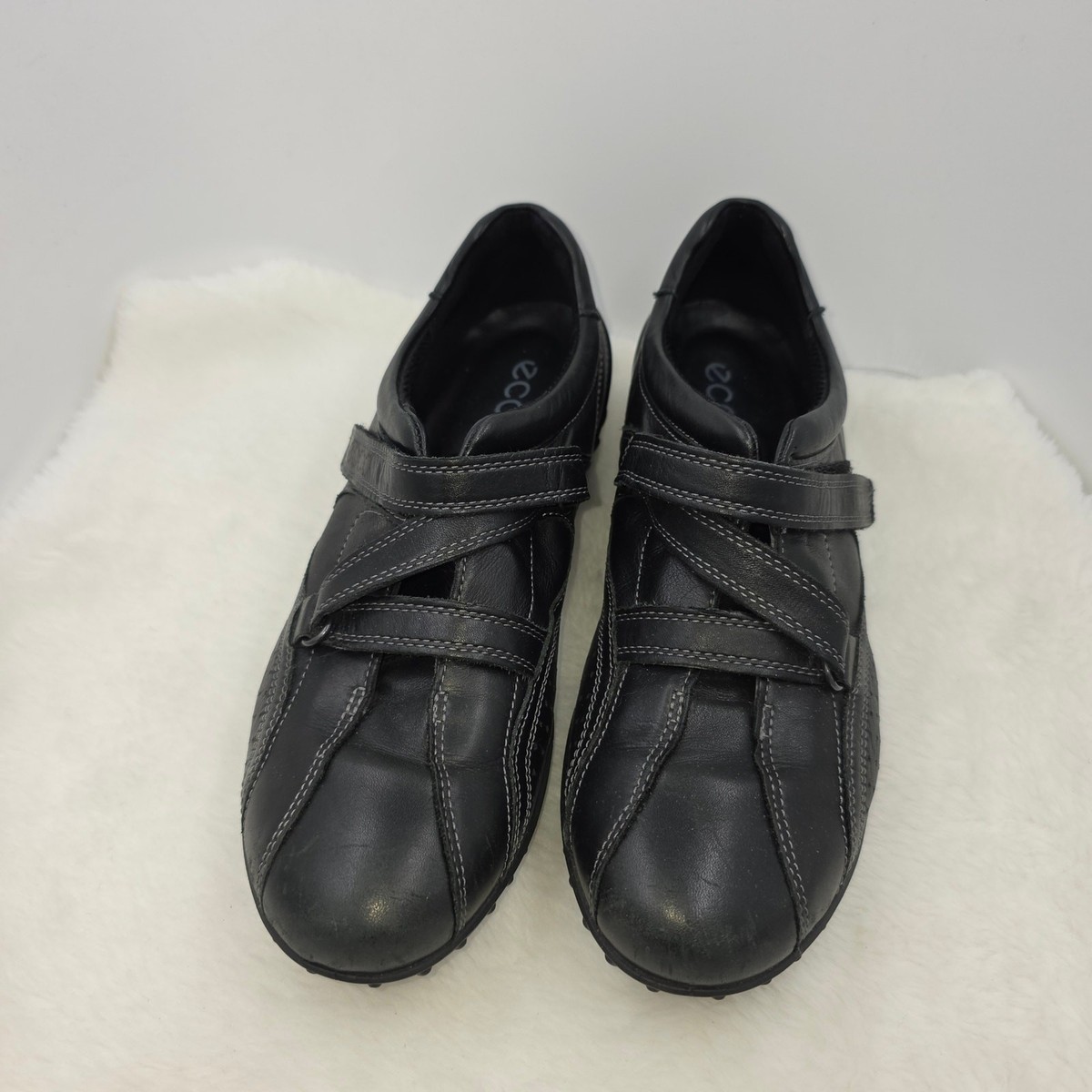 Ecco Charm Crossing Strap Woman's Black Leather Casual Sneaker Sz Euro 38/US 7.5 View 4