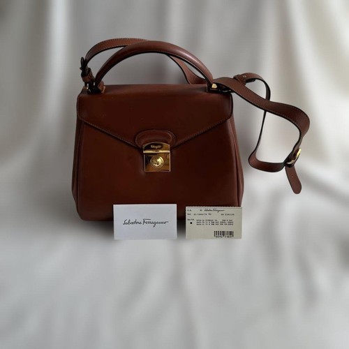 Yves Saint Laurent YSL Y-Mail Long Wallet Black Patent Leather Zip Around