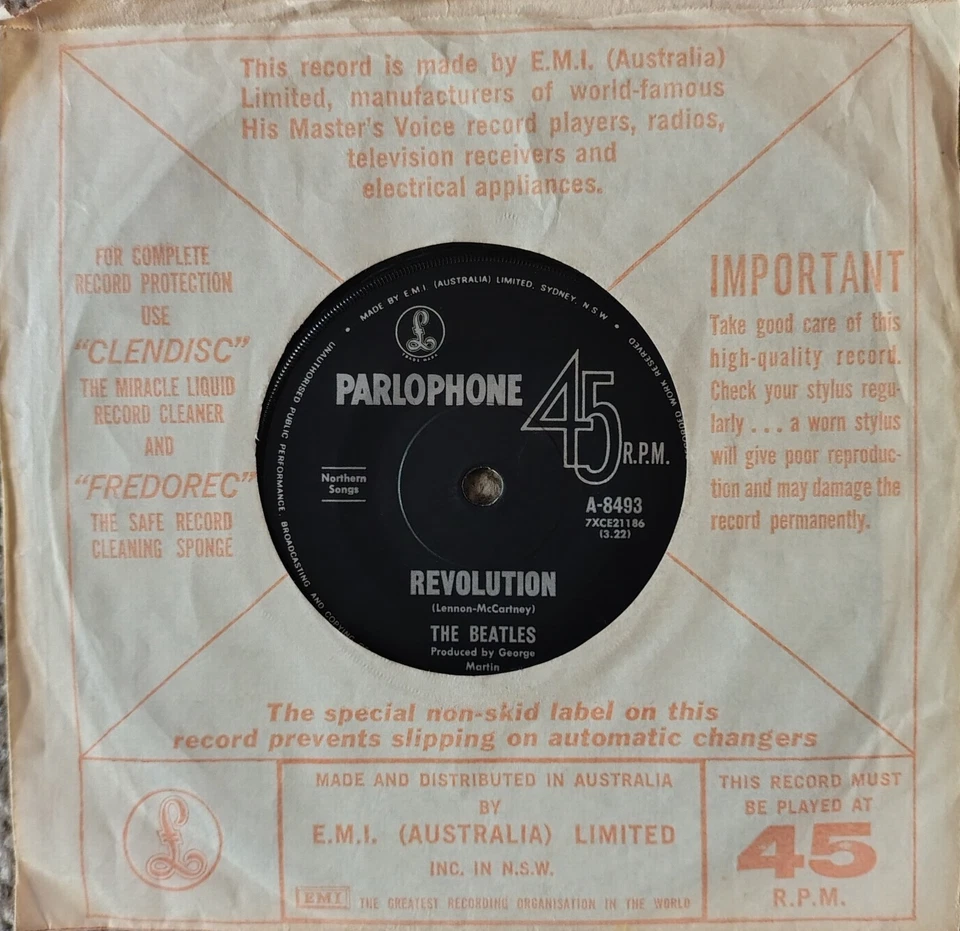 The Beatles - Hey Jude/Revolution VINYL 7" Single- First Pressing - Image 3 of 3