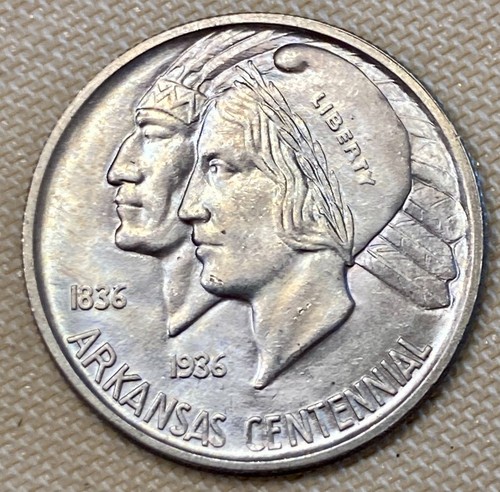 Very Nice BU 1935 D Arkansas Commemorative Half Dollar - Picture 4 of 5