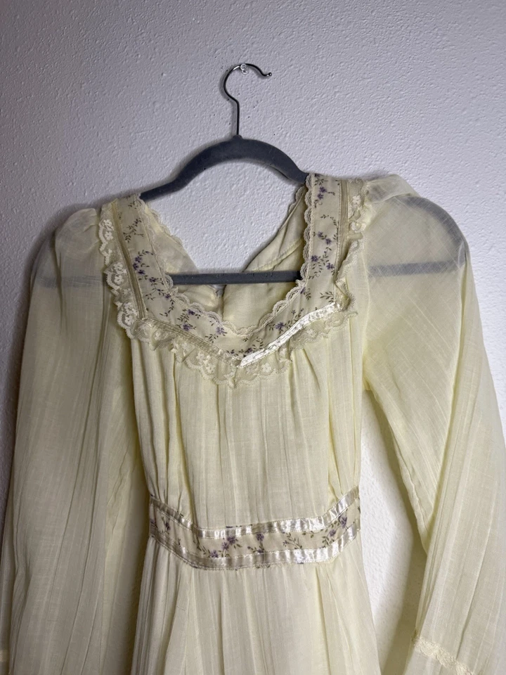Vestido vintage Gunne Sax renda tamanho 7 vintage - Imagem 3 de 4