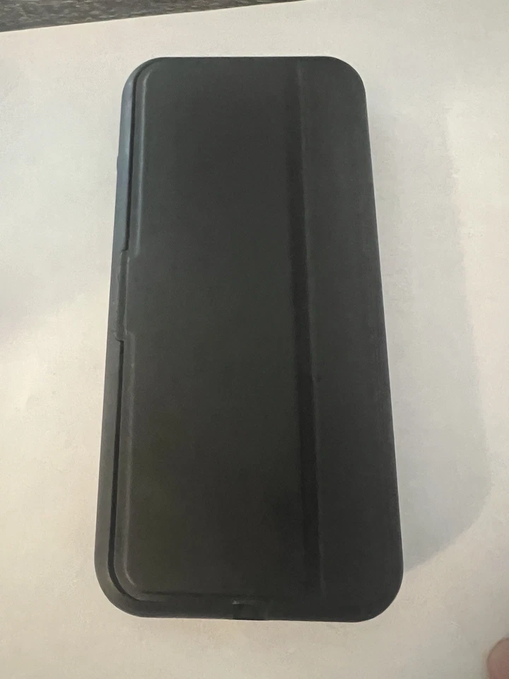 SUPREME X MOPHIE POWERSTATION PLUS XL Carga Inalámbrica y Cargador iPhone Foto 2 de 2