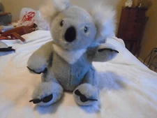 Build a Bear Koala, polyester & fiberfilled, clean, 12"x10" gray and white