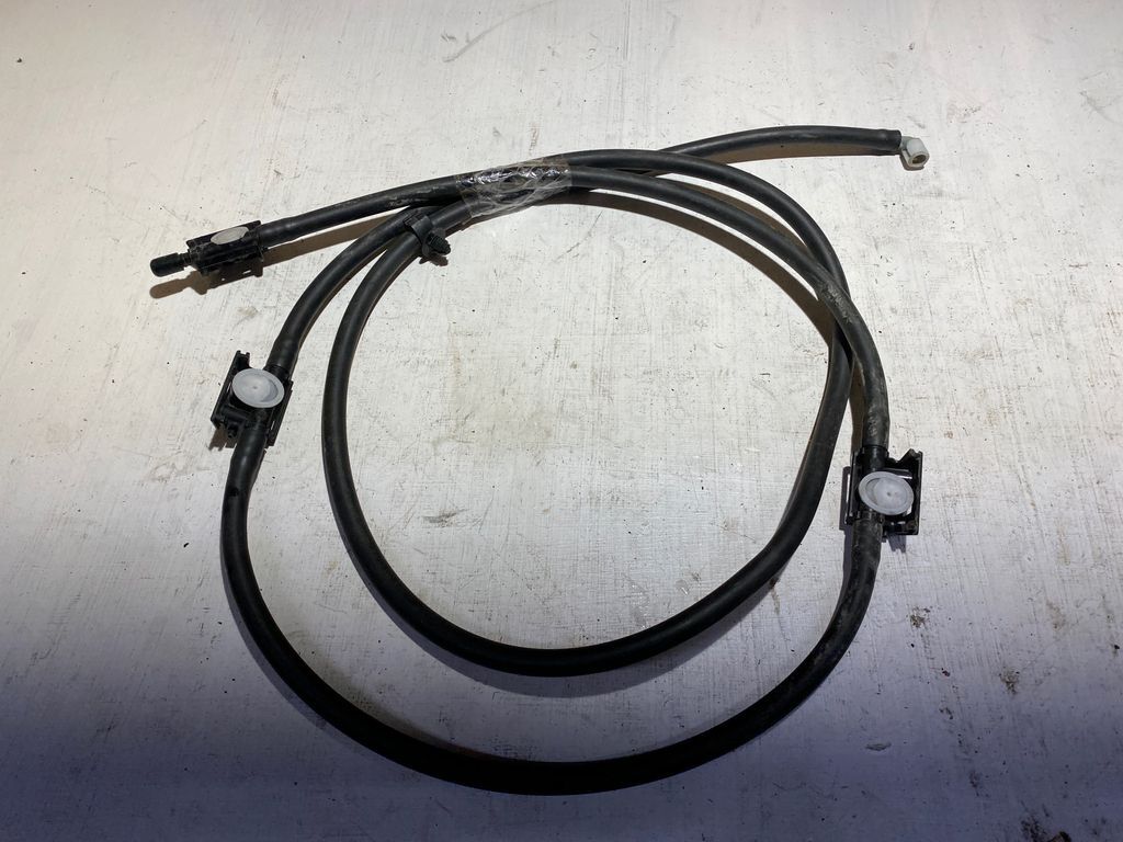 Mercedes-Benz C W205 2015 Windscreen spray nozzle jet A2058600292  