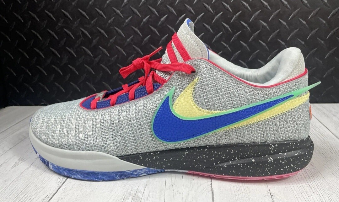 Nike LeBron 20 Nike Lifer Silver Yellow Black DJ5423-002 Mens Size 8 Women\'s 9.5 Nike LeBron 20 Nike Lifer Silver Yellow Black DJ5423-002  main image 4