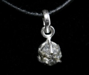 Rohdiamant Anhanger In 925er Silberfassung Mit Lederband Diamantanhanger Diamant Ebay
