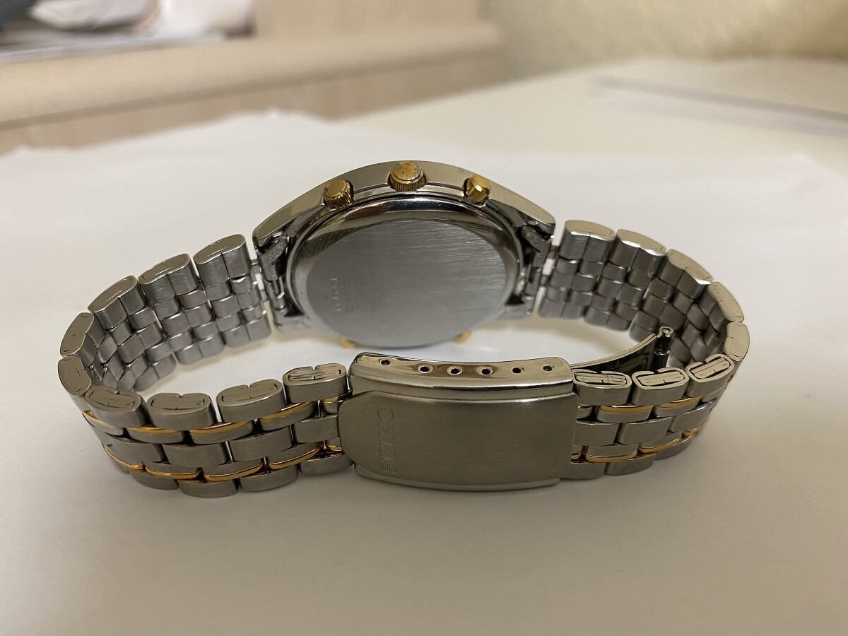 VINTAGE SEIKO CHRONOGRAPH 7T32-7D88 JAPAN Two-tone watch from