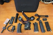 DJI RS 3 Combo Camera Stabilizer W/ Focus Motor 2 Batteries FOR PARTS REPAIR
