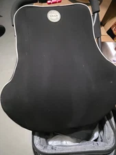 GUGUSURE lumbar support cushion.