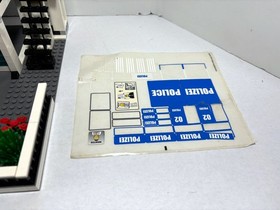 Lego City: Police:  Police Headquarters 7744 (2008) Retired. Instructions.