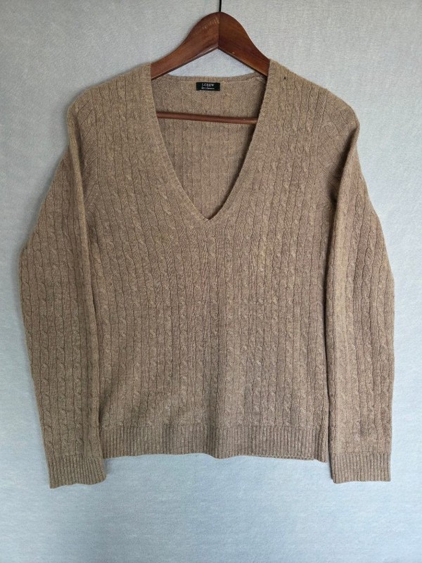 J.Crew Cashmere Cable Knit V-Neck Sweater Womens M Preppy Old Money (Flaws)